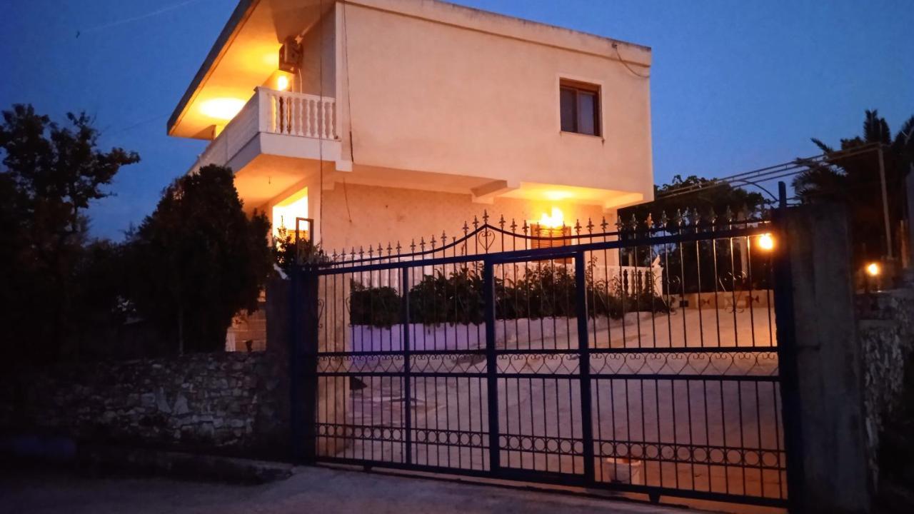 Arsen Apartments Sarandë Exteriér fotografie